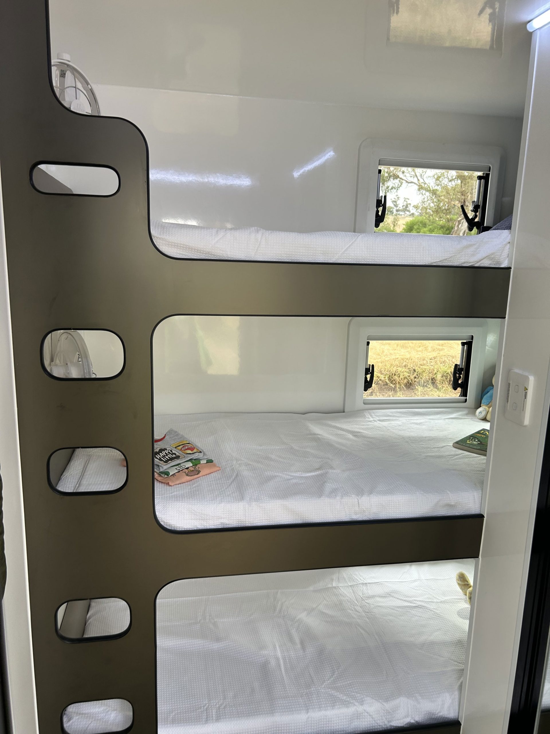 triple bunk bed caravan